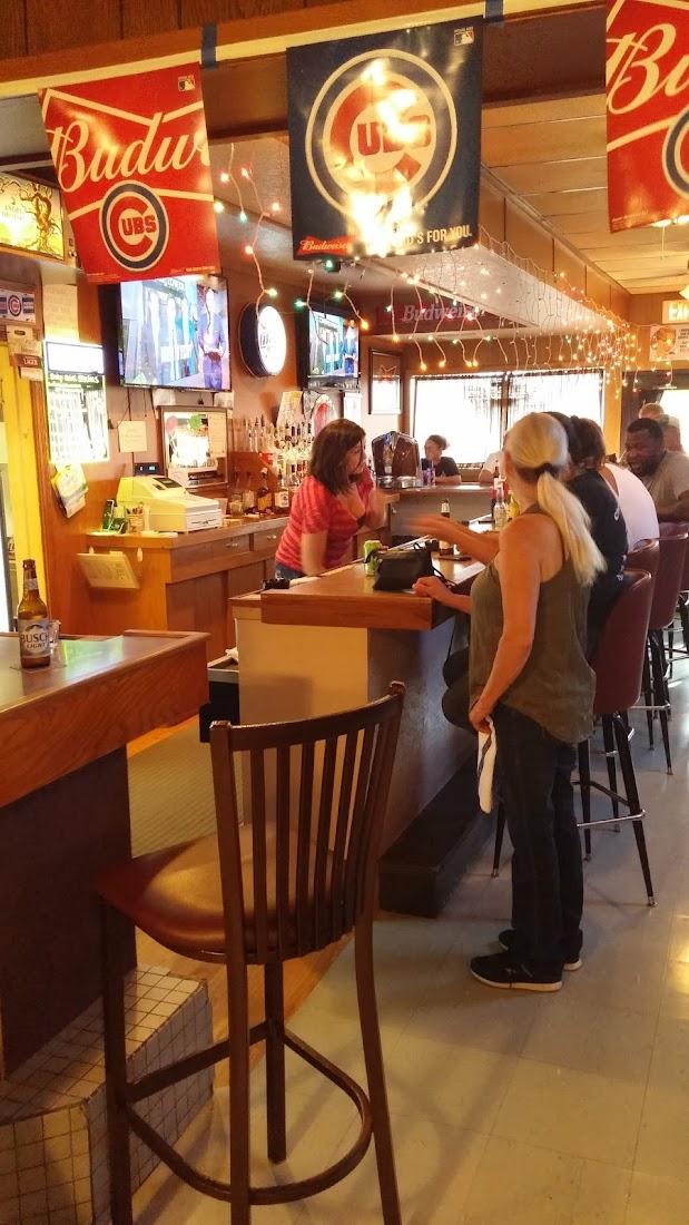 6 Mile Bar & Pizzeria