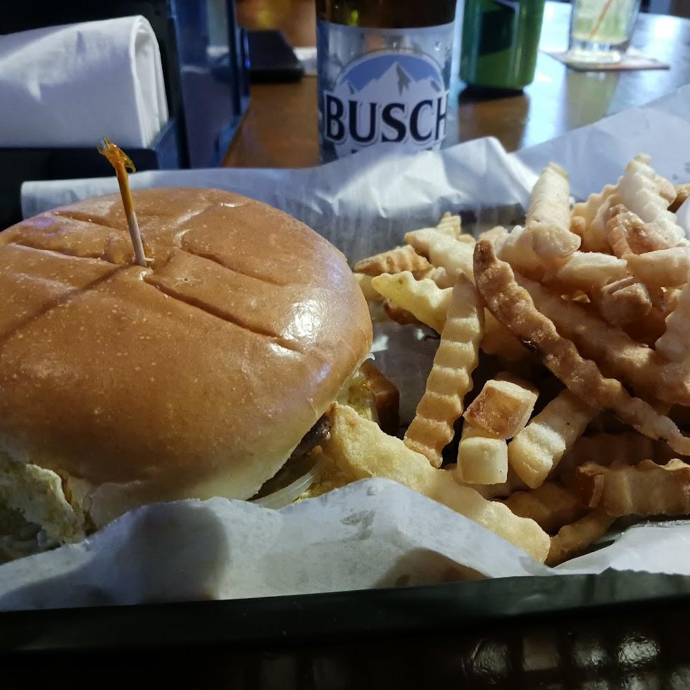 6 Mile Bar & Pizzeria